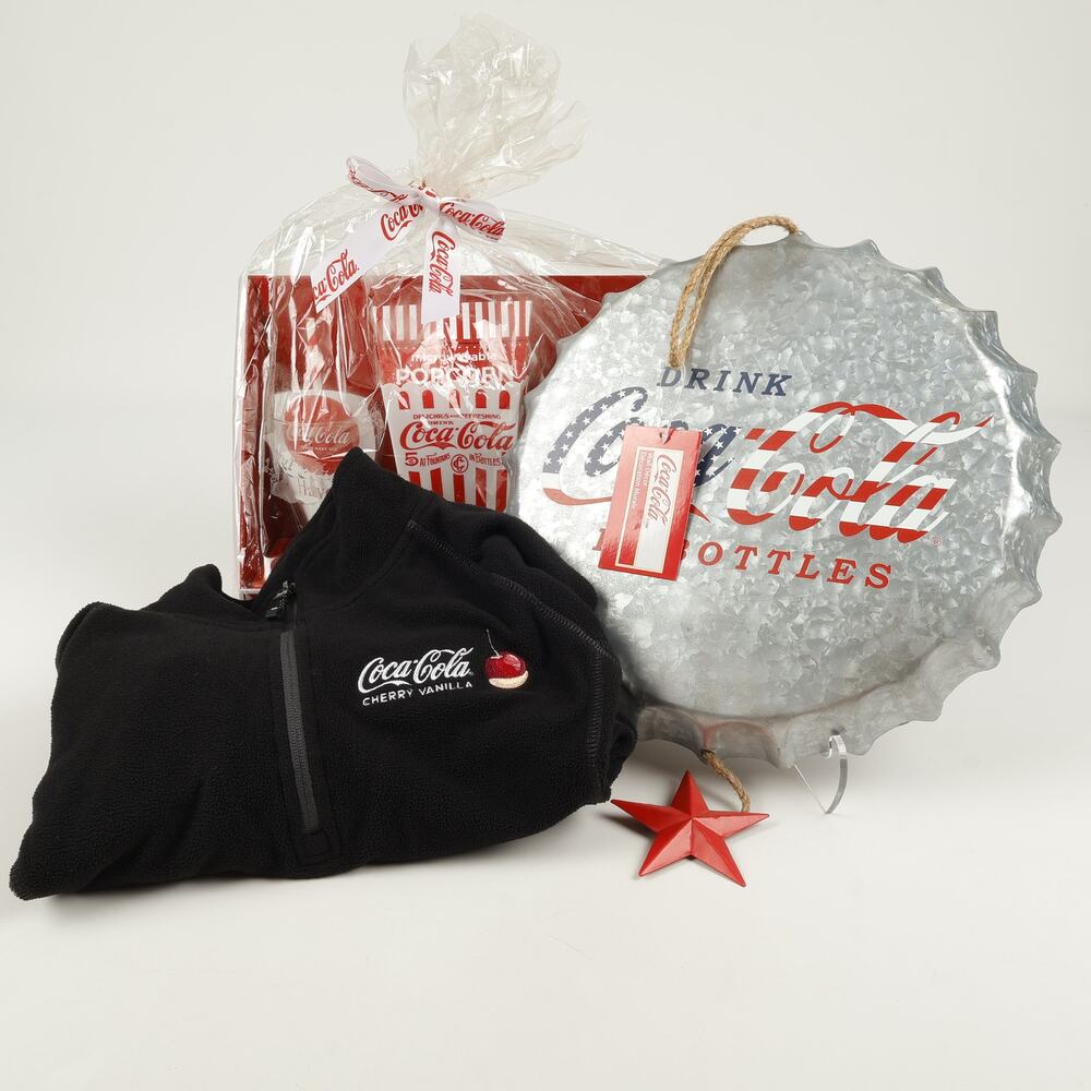 Mixed Lot Coca-Cola Wall Decor Movies Glasses Popcorn Container Womens L Fleece